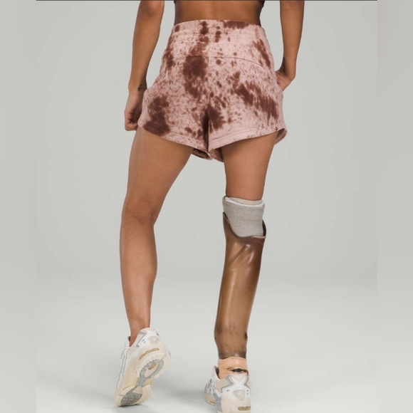 Lululemon - Picture 7 of 7